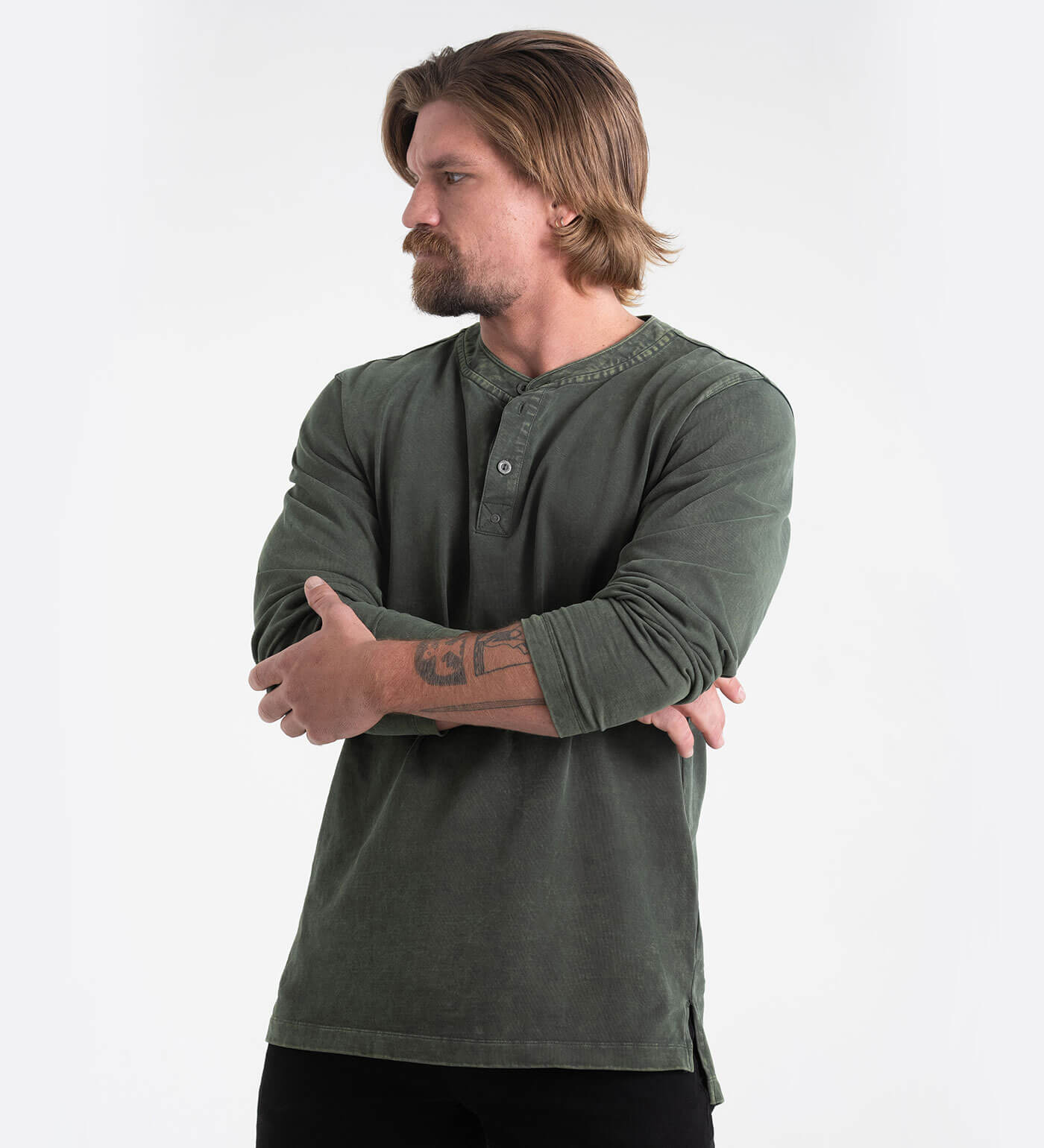 Thorogood Heavyweight Vintage-Wash Long Sleeve Henley - Image 10